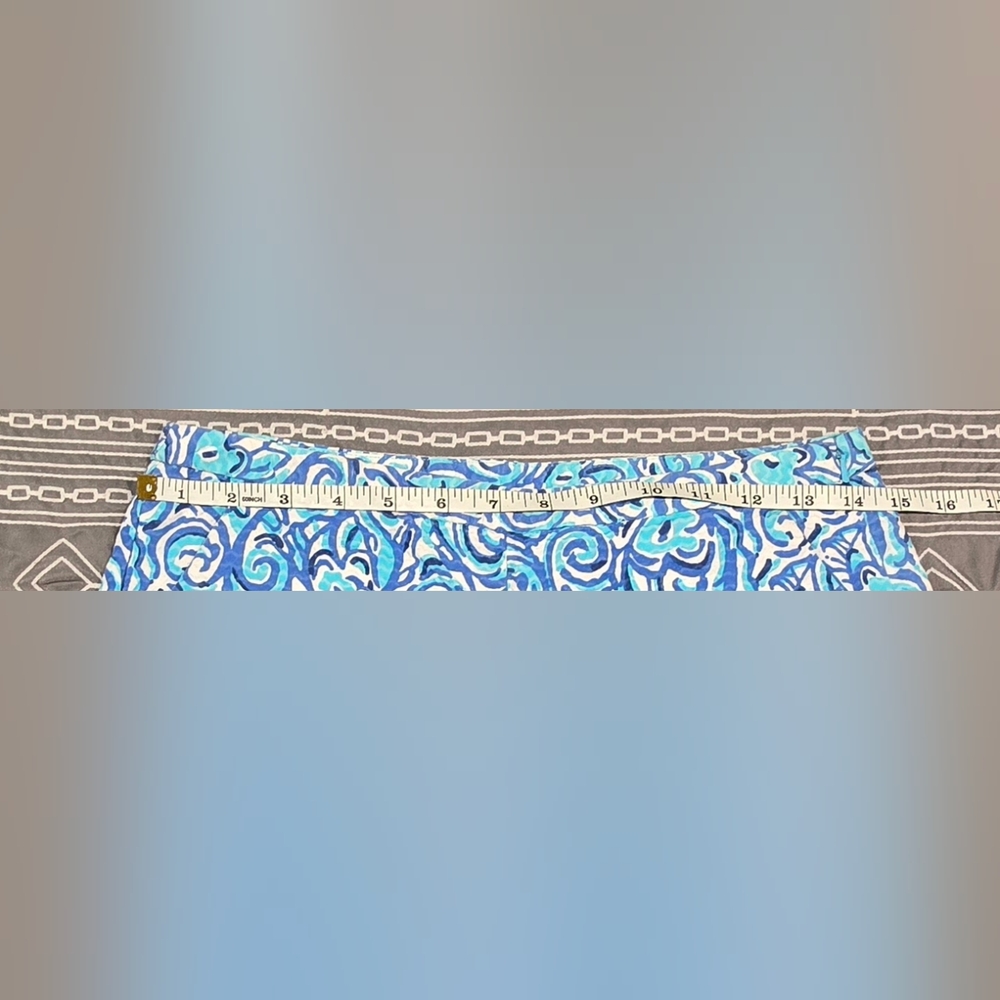 Lilly Pulitzer Adie Shorts In Chasing Tails Print Size 00 - Picture 2 of 7